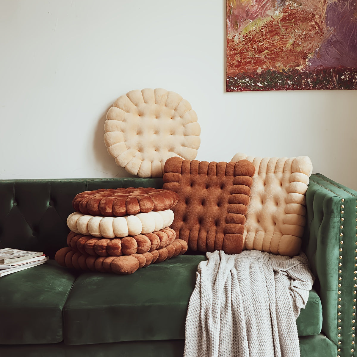 Coussin de chaise rond façon biscuit beige, peluche courte