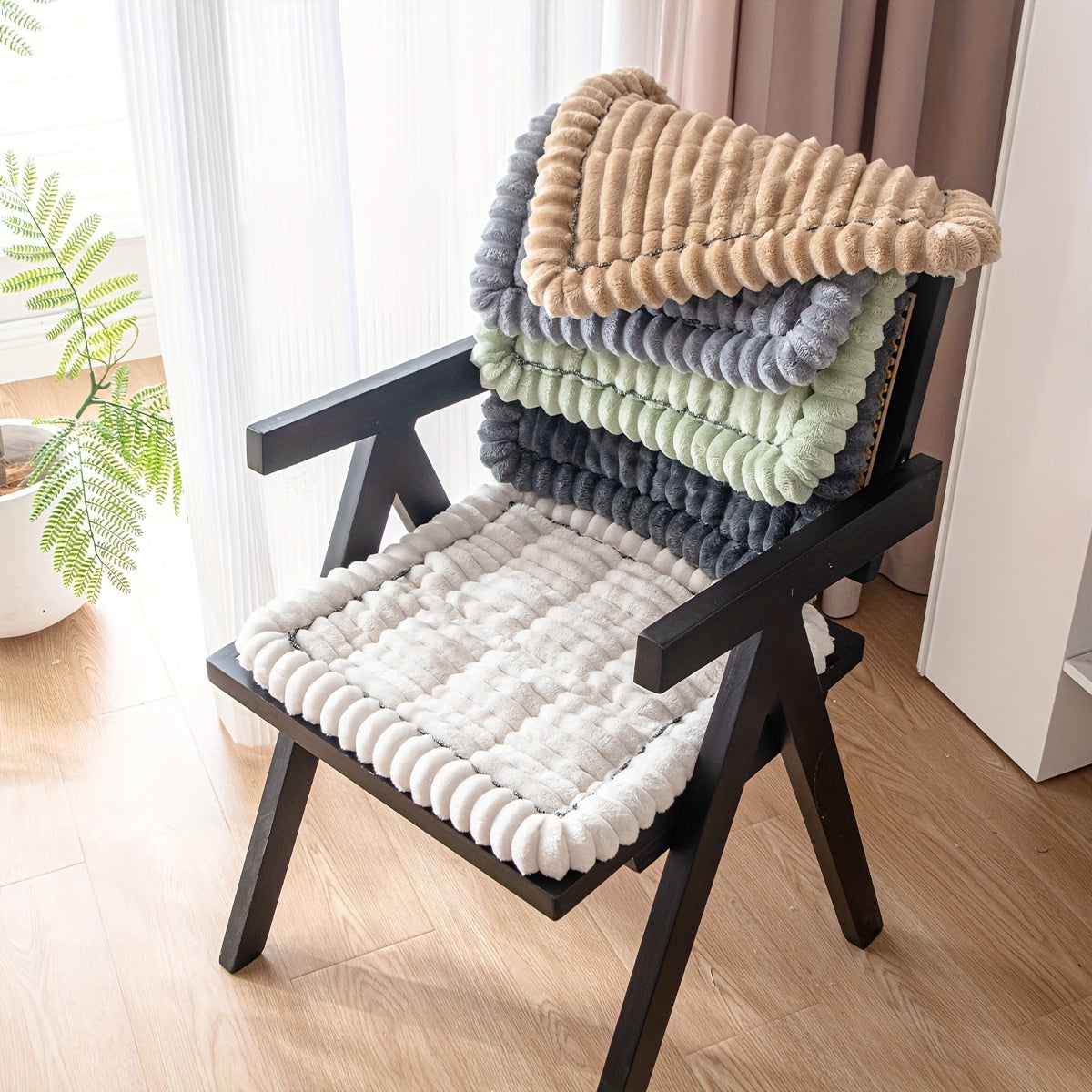 Galette de chaise carrée 45x45 à bordure festonnée, 5 teintes