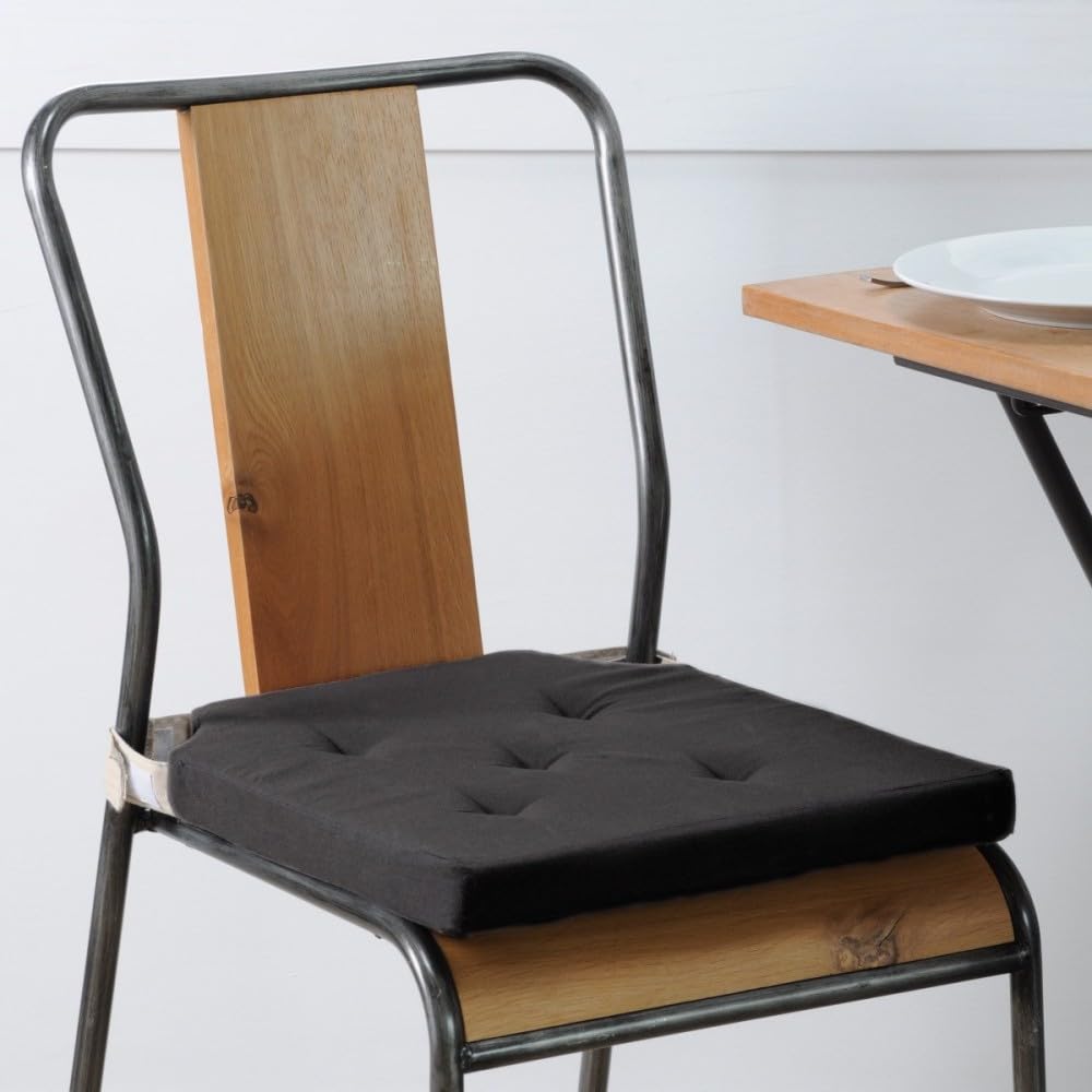 Galette de chaise avec passants de fixation