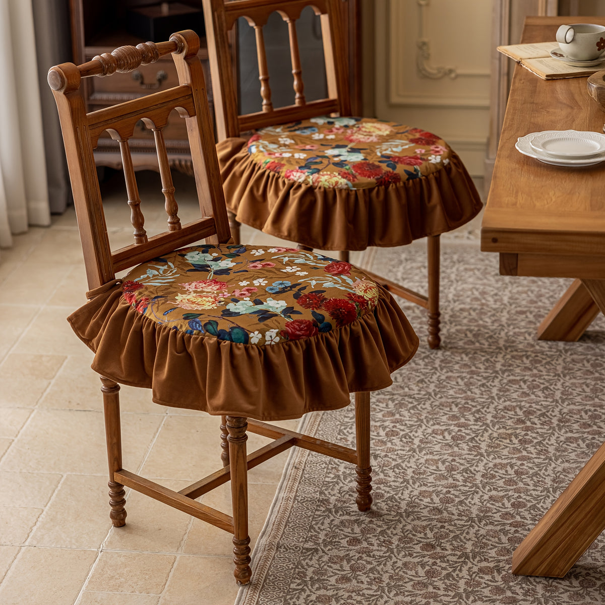 Galette de chaise ronde 45 cm, volant vert et imprimé fleuri