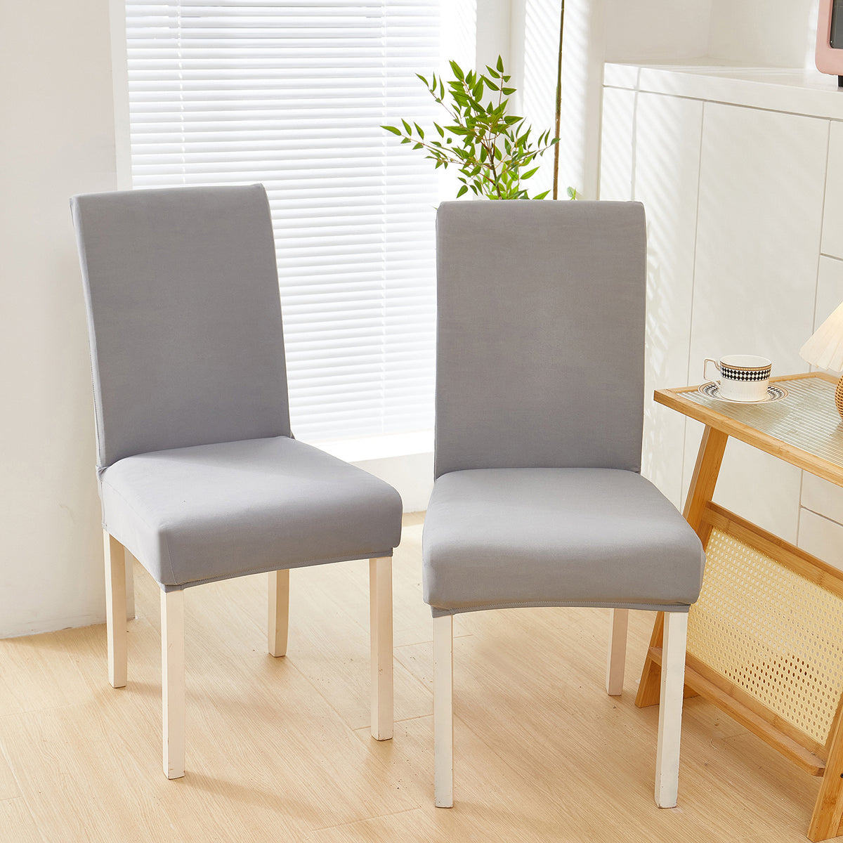 Housse de chaise par paquet de huit, dix teintes au choix